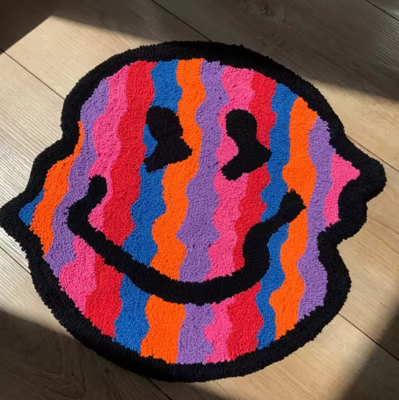 'Faded' Smiley Face Wavey Rug